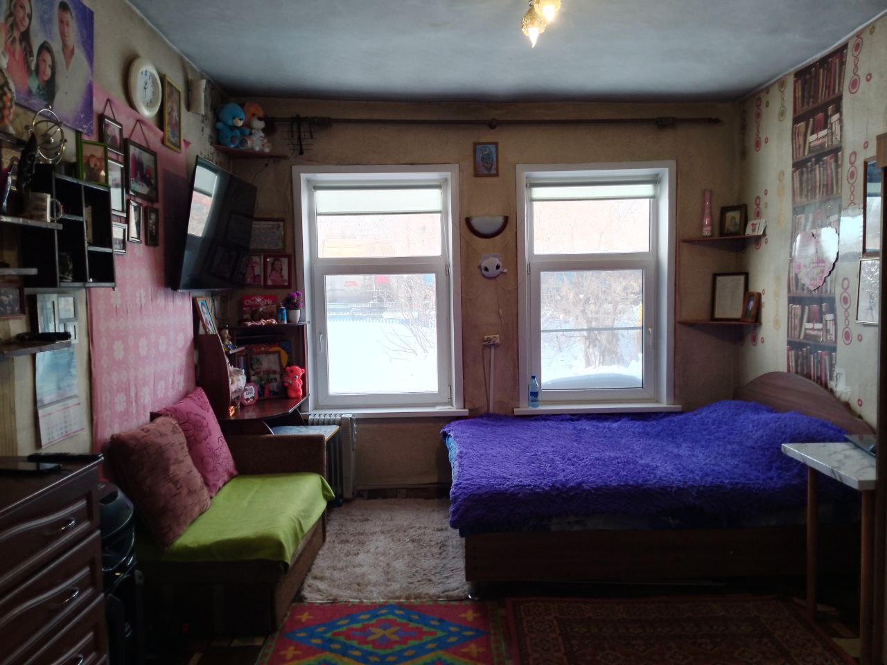 Продается часть дома в нормальном состоянии, вода, слив, хозпостройки